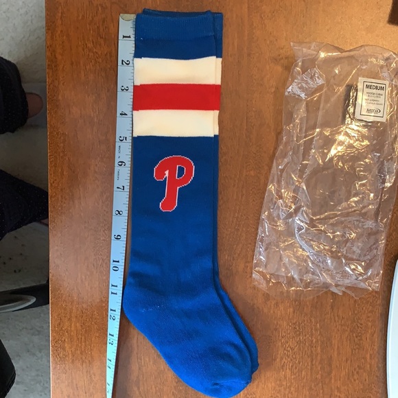 Phillies socks - Picture 5 of 5